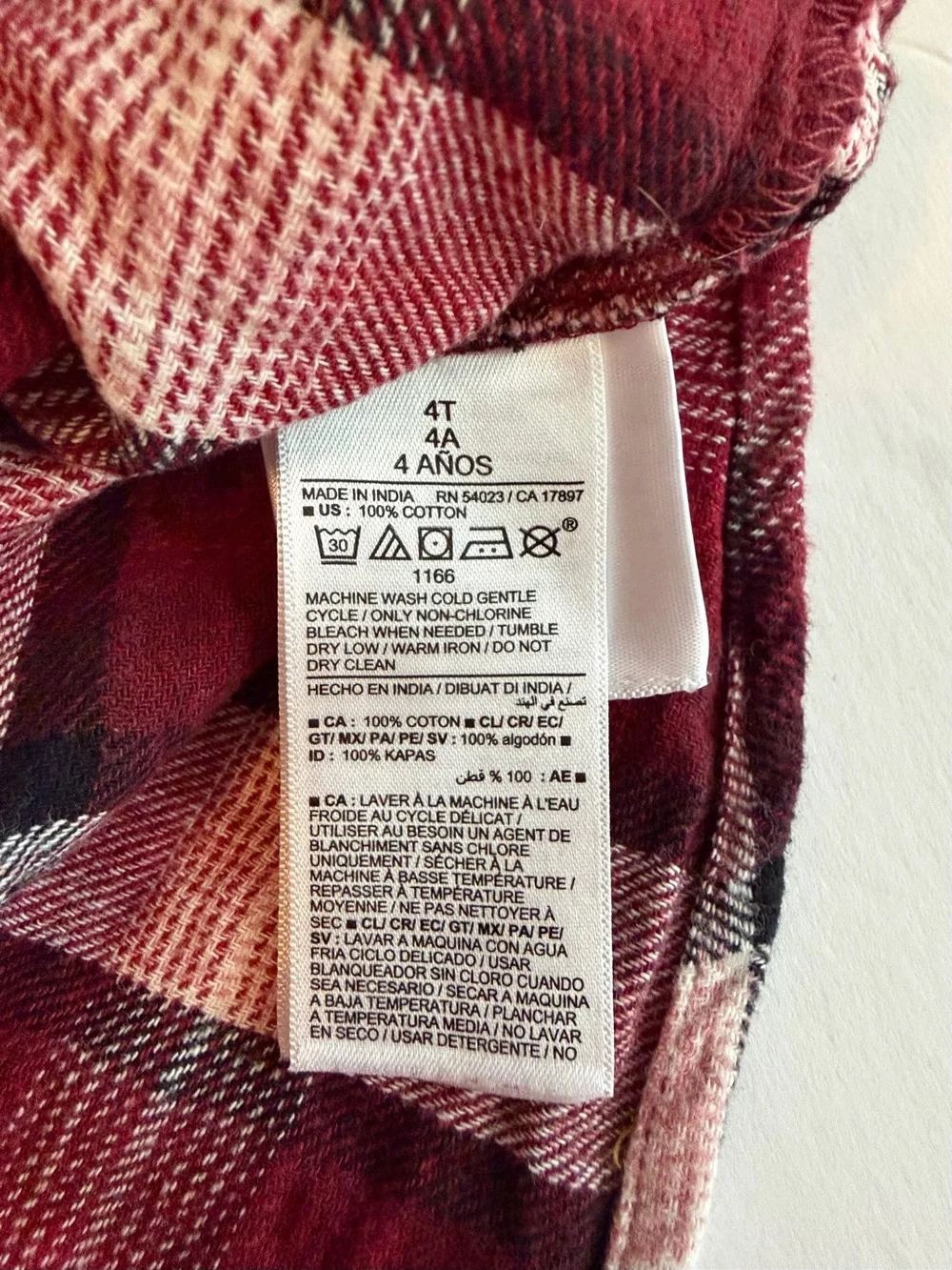Old Navy Plaid Button-Up Flannel Shirt Boys Size 4T Red Black Pocket